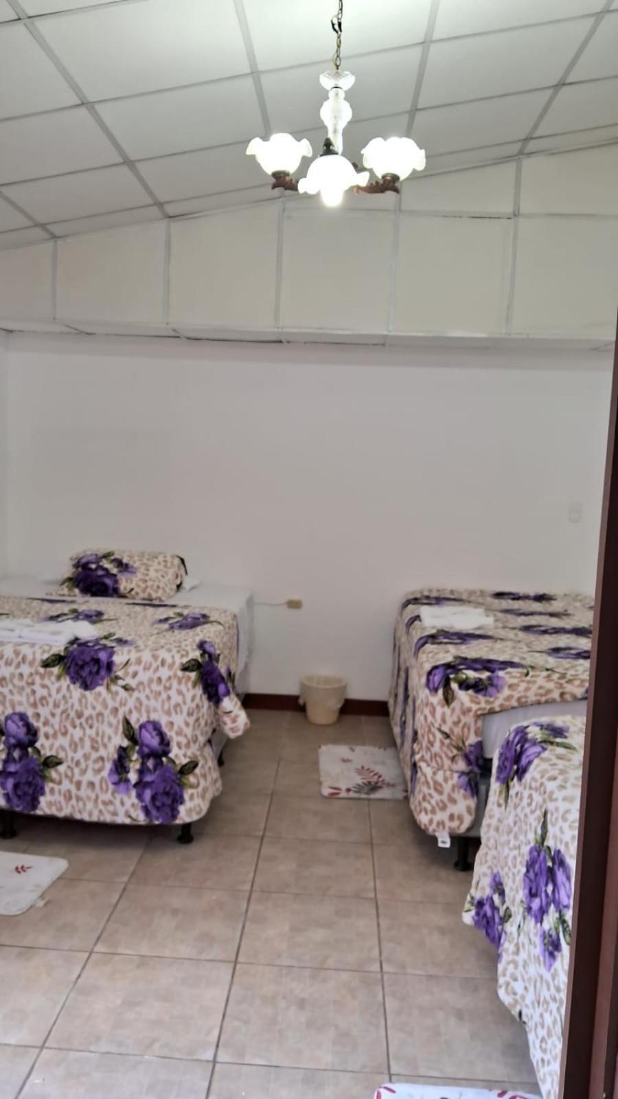 Hotel Kamelot Parque Central Quetzaltenango Kültér fotó
