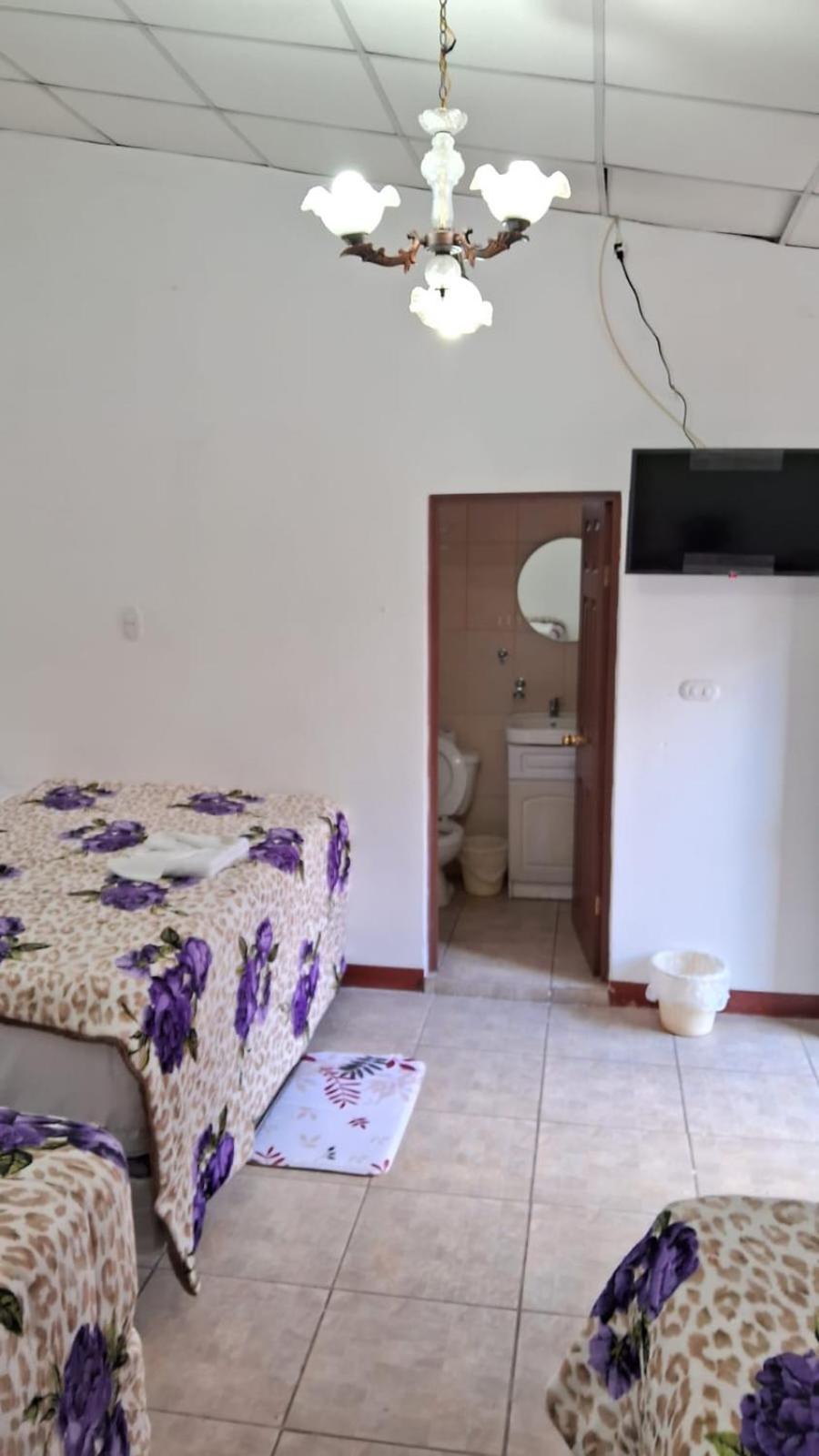 Hotel Kamelot Parque Central Quetzaltenango Kültér fotó